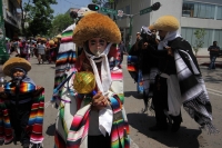 Domingo 17 de mayo del 2015. Tuxtla Gutiérrez. El recorrido del Carretón de San Pascualito dentro del calendario tradicional de los indígenas zoques, quienes acompañan a las replicas del famoso esqueleto con danzas y festejos propios de esta cultura de la