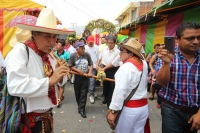 Miércoles 17 de mayo del 2017. Tuxtla Gutiérrez. Las procesiones en honor a San Pascual Bailón o San Pascualito se llevan a cabo por las calles de los barrios tradicionales