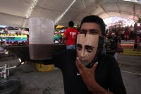 Sábado 20 de agosto del 2016. Tuxtla Gutiérrez. La Jícara de Pozol Más Grande Del Mundo. La llamada “la jícara de pozol más grande del mundo” es elaborada por miembros de la comunidad del Barrio de San Roque y es brindada a los participantes de los festej