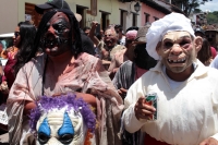 Viernes 30 de agosto del 2019. San Cristóbal de las Casas. Qué Panzudos. Los personajes que satirizan y ríen durante las procesiones patronales en las calles de San Cristóbal de las Casas durante las celebraciones patronales del Barrio de San Ramón.