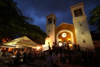 Jueves 16 de agosto del 2012. Tuxtla Gutiérrez, Chiapas. Esta madrugada los habitantes del Barrio de San Roque realizan el recorrido de las imágenes religiosas por las calles y avenidas de esta ciudad como parte de las actividades tradicionales de esta ve
