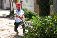 Martes 27 de agosto del 2019. Tuxtla Gutiérrez. Poco a poco los afectados de la fuerte lluvia de este lunes van regresando a las casas afectadas limpiando sus pertenencias y tratando de regresar a sus actividades cotidianas