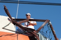 Martes 27 de agosto del 2019. Tuxtla Gutiérrez. Poco a poco los afectados de la fuerte lluvia de este lunes van regresando a las casas afectadas limpiando sus pertenencias y tratando de regresar a sus actividades cotidianas