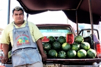 Karenina/Frutas de la Temporada. Imágenes de la Central de Abastos.