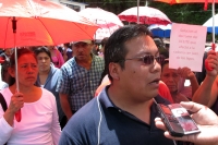 Sábado 8 de septiembre del 2012. San cristóbal de las Casas, Chiapas. El derrame de quimicos en la zona norte de la ciudad ha provocado la movilización de los vecinos de las colonias Lagos de María, San Juan de los Lagos y Maestros de México para exigir a