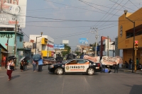 Miércoles 13 de abril. Trabajadores sindicalistas de la Sección 50 permanecen en platón y bloqueo de las calles aledañas al Hospital Regional de Tuxtla Gutiérrez.