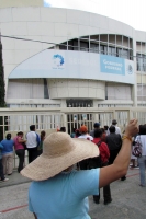 Miércoles 3 de febrero. Militantes de la Organización Antorcha Campesina protestan cerrando la calle de acceso al edificio de la SEDESOL en Tuxtla Gutiérrez para exigir el pago de los recursos de los  diferentes programas económicos.