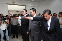 Viernes 4 de marzo. Los nuevos funcionarios electorales toman protesta durante la sesión permanente en el Congreso Local.