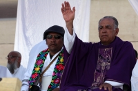 Jueves 26 de marzo del 2015. Tuxtla Gutiérrez. El Sacerdote Marcelo Pérez, párroco de Simojovel, al término de la peregrinación de 4 días por la paz que realiza el pueblo creyente y organizaciones sociales hacia la capital de de Chiapas