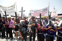 Jueves 26 de marzo del 2015. Tuxtla Gutiérrez. El Sacerdote Marcelo Pérez, párroco de Simojovel, al término de la peregrinación de 4 días por la paz que realiza el pueblo creyente y organizaciones sociales hacia la capital de de Chiapas