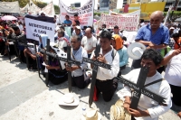 Jueves 26 de marzo del 2015. Tuxtla Gutiérrez. El Sacerdote Marcelo Pérez, párroco de Simojovel, al término de la peregrinación de 4 días por la paz que realiza el pueblo creyente y organizaciones sociales hacia la capital de de Chiapas Jueves 26 de marzo del 2015. Tuxtla Gutiérrez. El Sacerdote Marcelo Pérez, párroco de Simojovel, al término de la peregrinación de 4 días por la paz que realiza el pueblo creyente y organizaciones sociales hacia la capital de de Chiapas