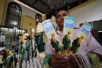 Lunes 28 de octubre del 2013. Tuxtla Gutiérrez. Las Festividades patronales de San Judas Tadeo en la Colonia del Valle en el oriente norte de esta ciudad.
