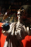 Octubre del 2013. La Santa Muerte Coleta. Los creyentes en el culto de la Santa Muerte se reúnen por un año más en un salón de fiestas del sur de la ciudad coleta para conmemorar la petición de dar a conocer públicamente el credo que desde hace varios año