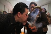 Octubre del 2013. La Santa Muerte Coleta. Los creyentes en el culto de la Santa Muerte se reúnen por un año más en un salón de fiestas del sur de la ciudad coleta para conmemorar la petición de dar a conocer públicamente el credo que desde hace varios año