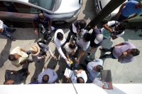 Lunes 19 de junio del 2017. Tuxtla Gutiérrez. Un informante infiltrado durante la manifestación y conferencia de prensa del movimiento sindical del SMAPA es identificado mientras toma fotografías en la protesta de esta mañana en el oriente sur de la ciuda