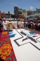 El Nuncio Christopher Pierre en San Marcos. El Nuncio Christopher Pierre en San Marcos.