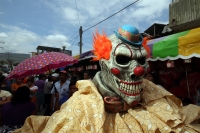 Jueves 17 de mayo del 2012. Tuxtla Gutiérrez, Chiapas. Esta mañana dan inicio las celebraciones en honor a San Pascual Bailón en donde se reúnen los grupos tradicionales de la etnia Zoque para iniciar el recorrido de El Carretón de San Pascualito por las 