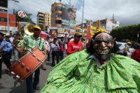 Jueves 17 de mayo del 2012. Tuxtla Gutiérrez, Chiapas. Esta mañana dan inicio las celebraciones en honor a San Pascual Bailón en donde se reúnen los grupos tradicionales de la etnia Zoque para iniciar el recorrido de El Carretón de San Pascualito por las 