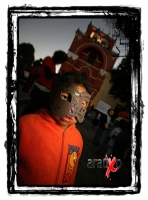 La Asociación Civil Sueñiños de San Cristóbal de las Casas celebra un año más de realizar actividades con niños pobres y en situaciones de riesgo con una marcha y obra de teatro en la Plaza de la Paz.
