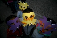 La Asociación Civil Sueñiños de San Cristóbal de las Casas celebra un año más de realizar actividades con niños pobres y en situaciones de riesgo con una marcha y obra de teatro en la Plaza de la Paz.