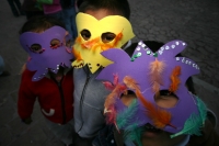 La Asociación Civil Sueñiños de San Cristóbal de las Casas celebra un año más de realizar actividades con niños pobres y en situaciones de riesgo con una marcha y obra de teatro en la Plaza de la Paz.