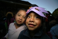 La Asociación Civil Sueñiños de San Cristóbal de las Casas celebra un año más de realizar actividades con niños pobres y en situaciones de riesgo con una marcha y obra de teatro en la Plaza de la Paz.