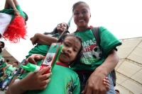 Domingo 29 de junio del 2014. Tuxtla Gutiérrez. A pesar de la derrota, sufriendo y disfrutando. (Secuencia durante la transmisión del partido entre México Y Holanda).