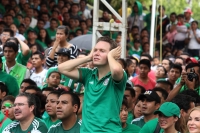 Domingo 29 de junio del 2014. Tuxtla Gutiérrez. A pesar de la derrota, sufriendo y disfrutando. (Secuencia de Manuel Velazco, gobernador de Chiapas durante la transmisión del partido entre México Y Holanda).