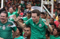 Domingo 29 de junio del 2014. Tuxtla Gutiérrez. A pesar de la derrota, sufriendo y disfrutando. (Secuencia de Manuel Velazco, gobernador de Chiapas durante la transmisión del partido entre México Y Holanda).