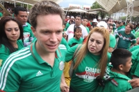 Domingo 29 de junio del 2014. Tuxtla Gutiérrez. A pesar de la derrota, sufriendo y disfrutando. (Secuencia de Manuel Velazco, gobernador de Chiapas durante la transmisión del partido entre México Y Holanda).