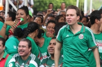 Domingo 29 de junio del 2014. Tuxtla Gutiérrez. A pesar de la derrota, sufriendo y disfrutando. (Secuencia de Manuel Velazco, gobernador de Chiapas durante la transmisión del partido entre México Y Holanda).