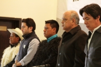 Miércoles 19 de noviembre del 2014. San Cristóbal de las Casas. Los familiares de la indígena Tsotsil Susana Hernández Gómez quien falleciera al no ser atendida cuando estaba en labores de parto en el Hospital de la Mujer reciben la disculpa pública que o