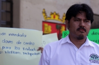 Lunes 28 de enero del 201|9. Tuxtla Gutiérrez. Maestro de Tele-bachillerato se sutura los labios como protesta para exigir los pagos que el gobierno chiapaneco les adeuda