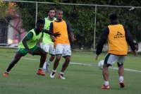 Martes 5 de abril del 2016. Tuxtla Gutiérrez. Aspecto del entrenamiento inter-escuadras del equipo de fut bol mexicano de primera división Jaguares de Chiapas.