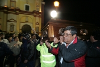 Martes 25 de enero. Durante las primeras horas de esta madrugada, el cuerpo de monseñor Samuel Ruiz García, quien fuera obispo emérito de la ciudad de San Cristóbal de las Casas llega a la Catedral de la Paz donde se celebra la homilía de Cuerpo Presente 