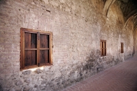 El convento de Tecpatan presenta a los visitantes un cumulo de tesoros históricos  a quienes visitan las ciudades y comunidades de la región de los Mezcalapas. la arquitectura de principios de la época colonial, la platería de del conjunto arquitectónico,