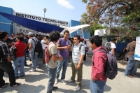 Estudiantes del Tecnologico Regional continuan manifestandose y con el paro de actividades de este centro educativo sin que hasta la hora tengan respuestas de las autoridades academicas.