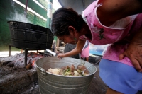 Los habitantes de la Colonia de Terán se reúnen este día para realizar los festejos tradicionales de la Santa Cruz, la cual es venerada por los habitantes del poniente de la ciudad de Tuxtla Gutiérrez, Chiapas.