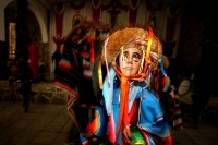 Los habitantes de la Colonia de Terán se reúnen este día para realizar los festejos tradicionales de la Santa Cruz, la cual es venerada por los habitantes del poniente de la ciudad de Tuxtla Gutiérrez, Chiapas.