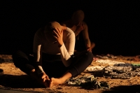Miércoles 6 de julio del 2016. Tuxtla Gutiérrez. Desde el silencio. Es la obra presentada por el Grupo Argot de Campeche en el género de documental contemporáneo en la gira de laMuestra Regional de Teatro de la Zona Sur que se lleva a cabo en las instalac