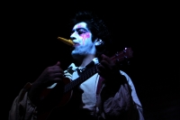 Jueves 7 de julio del 2016. Tuxtla Gutiérrez. Jaleo, de Daniel Gutiérrez del grupo Morus Lucus Clown de Quintana Roo durante su participación en la gira de la Muestra Regional de Teatro de la Zona Sur.