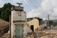 Sábado 9 de septiembre del 2017. Tuxtla Gutiérrez. Las huellas del fuerte temblor se observan en algunos de los edificios públicos y casas de los pueblos chiapanecos. Sábado 9 de septiembre del 2017. Tuxtla Gutiérrez. Las huellas del fuerte temblor se observan en algunos de los edificios públicos y casas de los pueblos chiapanecos.