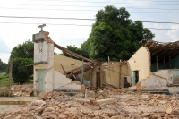 Sábado 9 de septiembre del 2017. Tuxtla Gutiérrez. Las huellas del fuerte temblor se observan en algunos de los edificios públicos y casas de los pueblos chiapanecos. Sábado 9 de septiembre del 2017. Tuxtla Gutiérrez. Las huellas del fuerte temblor se observan en algunos de los edificios públicos y casas de los pueblos chiapanecos.