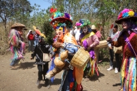 Ocosocuautla de Espinosa. Marzo del 2014. El centro arqueologicol Zoque conocido como Cerro Ombligo o Cuchunotoc es el lugar de encuentro de los pueblos de esta cultura donde realizan las danzas representativas del Cohuina del Tigre, el Tigre y el Monito Ocosocuautla de Espinosa. Marzo del 2014. El centro arqueologicol Zoque conocido como Cerro Ombligo o Cuchunotoc es el lugar de encuentro de los pueblos de esta cultura donde realizan las danzas representativas del Cohuina del Tigre, el Tigre y el Monito
