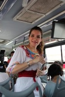 Jueves 21 de junio del 2012. Tuxtla Gutiérrez, Chiapas. Samuel Toledo en esta ocasión se sube al Conejo Bus para realizar proselitismo político este medio día.