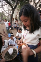 Especial/28 años de la explosión del Chichonal, El EspÃritu de Nuestras Señora Humeante/Las nuevas generaciones formadas por jóvenes nacidos en la comunidad Nuevo Carmen Tonapak participan de las ceremonias tradicionales Zoques con la que los sobrevivient Especial/28 años de la explosión del Chichonal, El EspÃritu de Nuestras Señora Humeante/Las nuevas generaciones formadas por jóvenes nacidos en la comunidad Nuevo Carmen Tonapak participan de las ceremonias tradicionales Zoques con la que los sobrevivient