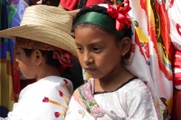 Viernes 3 de junio del 2016. Tuxtla Gutiérrez. La danza de las Espuelas. La danza de la Octava de Corpus o de las Espuelas o tonguy etzé reúne a las familias de la comunidad indígena Zoque de la depresión central de Chiapas quienes preservan la vestimenta