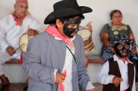 Jueves 3 de mayo del 2018. Tuxtla Gutiérrez. La representación del trato de la venta de un novillo en la época de la colonia se lleva a cabo en la ritualidad de las festividades de la Santa Cruz incluida en el calendario de celebraciones costumbristas Jueves 3 de mayo del 2018. Tuxtla Gutiérrez. La representación del trato de la venta de un novillo en la época de la colonia se lleva a cabo en la ritualidad de las festividades de la Santa Cruz incluida en el calendario de celebraciones costumbristas