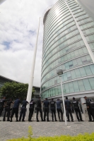 Martes 18 de agosto del 2015. Tuxtla Gutiérrez. Indígenas de las comunidades de Mitontic mantienen tomadas las instalaciones de la Torre Chiapas donde se ubican varias oficinas de la administración estatal exigiendo que sea construido un tramo carretero a