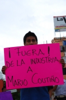 Jueves 26 de agosto. Familias y trabajadores de la tortilla, se manifiestan este medio dÃa en la plaza central de Tuxtla para exigir ante el edificio del gobierno estatal, que intervenga en actividades de sus lideres a los que denuncian de corrupción y de Jueves 26 de agosto. Familias y trabajadores de la tortilla, se manifiestan este medio dÃa en la plaza central de Tuxtla para exigir ante el edificio del gobierno estatal, que intervenga en actividades de sus lideres a los que denuncian de corrupción y de